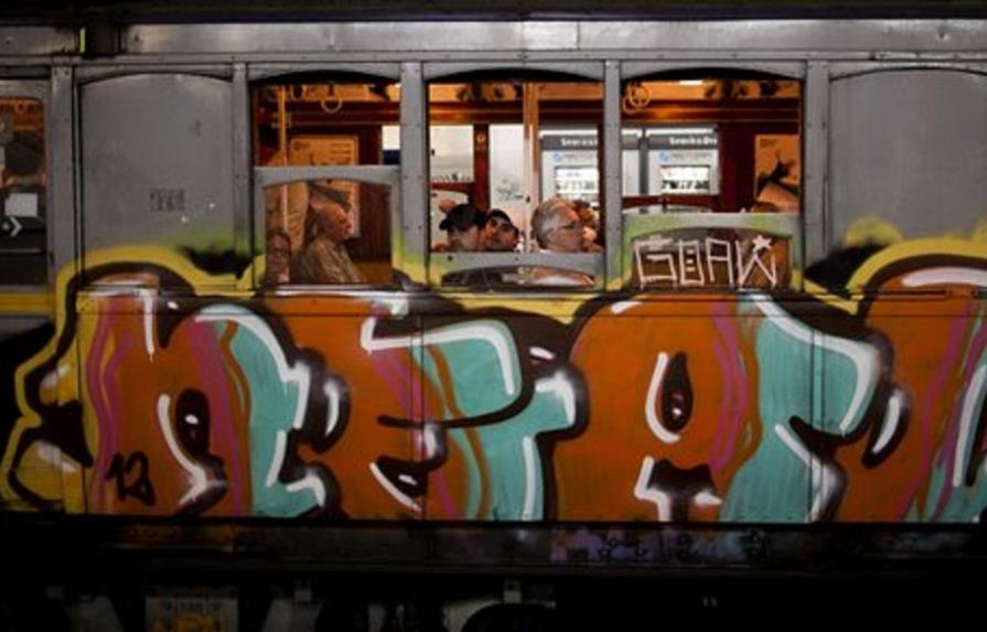 Jubilan viejos vagones del metro de Buenos Aires