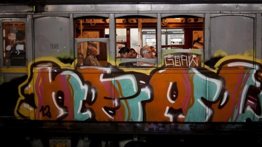 Jubilan viejos vagones del metro de Buenos Aires