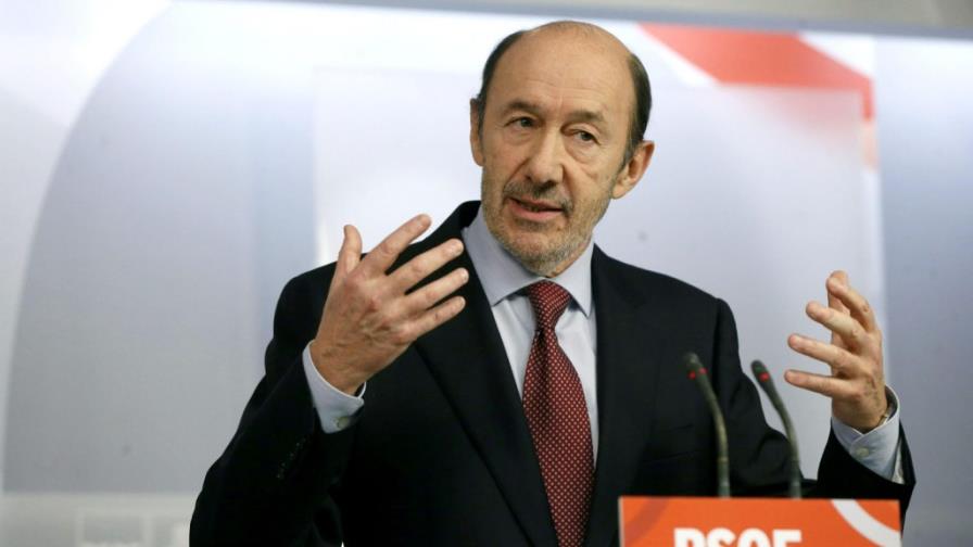 Los socialistas españoles piden dimisión de Rajoy por escándalo corrupción