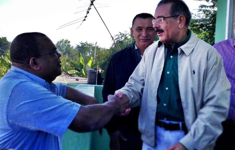 Danilo Medina visita a los productores de banano en Azua