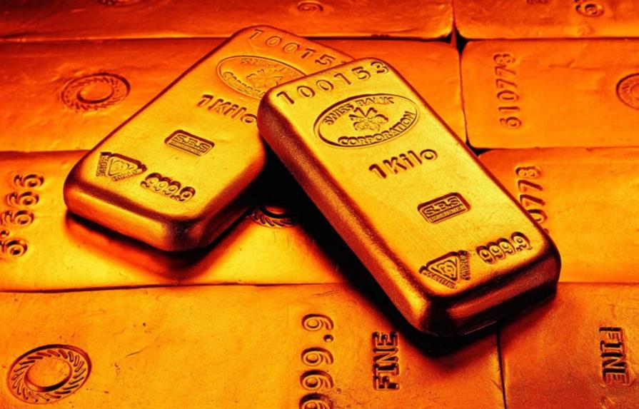Precio del oro cae al nivel más bajo en cuatro semanas