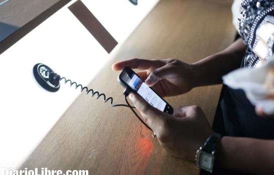 Tricom lanza smartphone 4G LTE