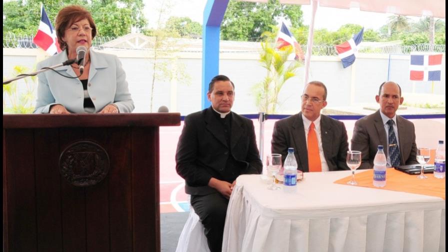 MINERD entrega rehabilitación y ampliación de cuatro escuelas en Sánchez Ramírez y Bonao MINERD entrega rehabilitación y ampliación de cuatro escuelas en Sánchez Ramírez y Bonao