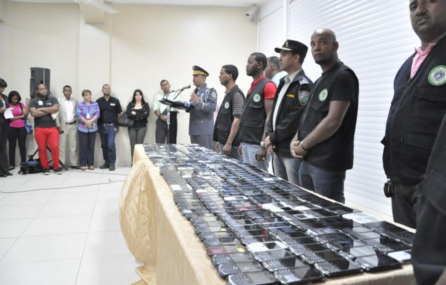 Bandas dominicanas exportan celulares robados
