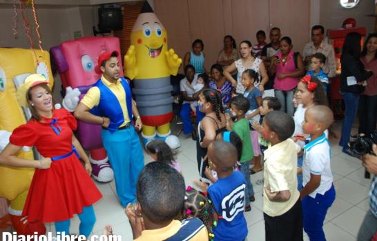 El Lápiz de la Suerte de visita por Diario Libre