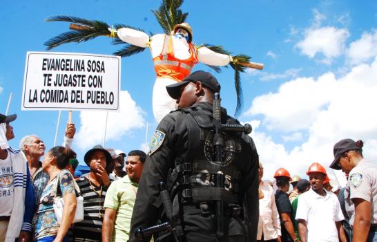 Empleados de FALCONDO se oponen a que declaren Parque Nacional a Loma Miranda