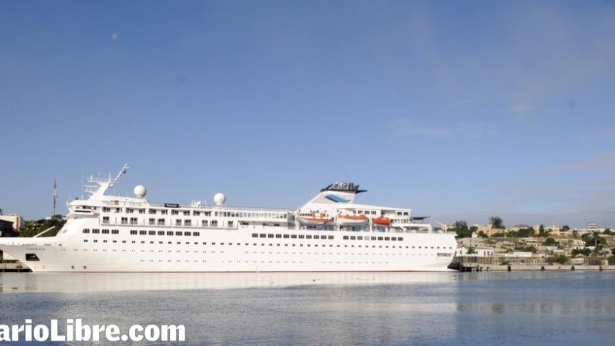 El Voyager atracó en puerto de Sans Soucí