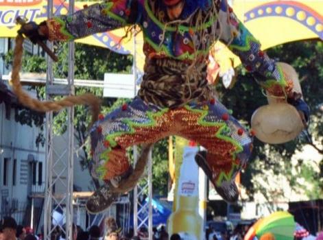 Miles de personas disfrutan de los carnavales del Cibao Miles de personas disfrutan de los carnavales del Cibao