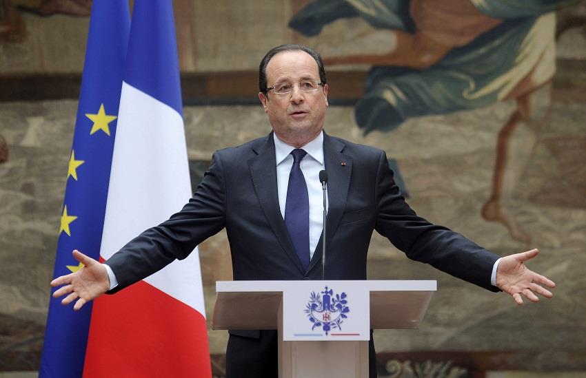 Hollande cumple un año de mandato diezmado por la crisis y la impopularidad