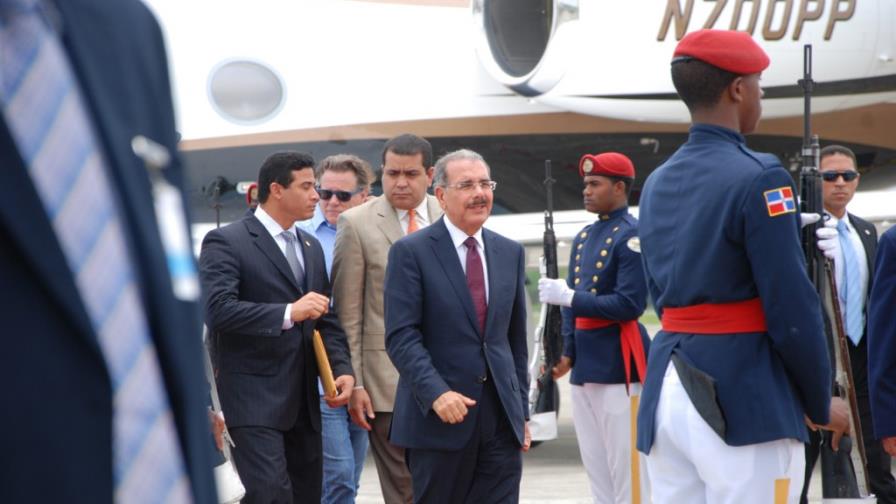 Danilo regresa de Costa Rica; trató temas puntuales con Obama Danilo regresa de Costa Rica; trató temas puntuales con Obama