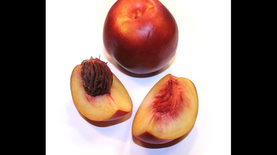 Una fruta con mucho arte Una fruta con mucho arte