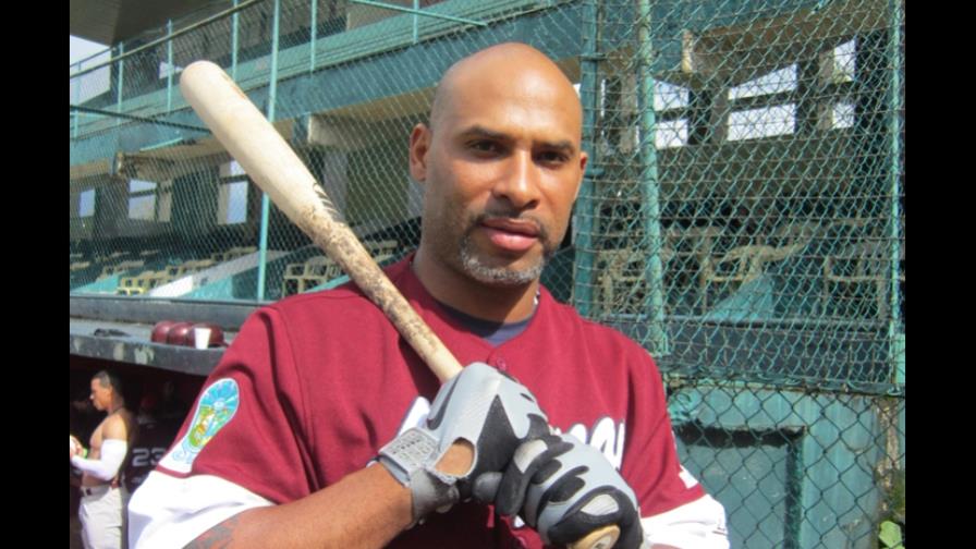 Rubén Mateo es el mejor bateador en México