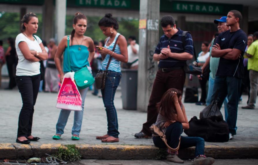 Apagón de tres horas en Venezuela y Maduro habla de golpe eléctrico