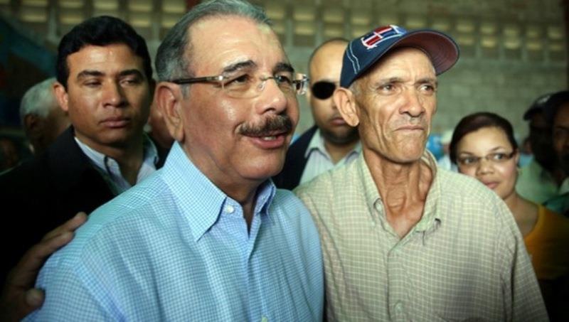 Danilo aprueba financiamiento por RD$15 millones a productores de café y de yautía