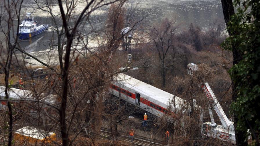 Maquinista de tren accidentado en EEUU admite que se quedó dormido