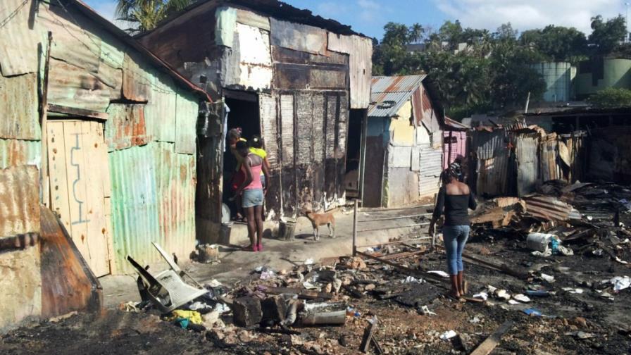 Comienzan limpieza en ruinas de Los Guandules