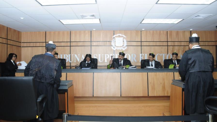 TSE se declara incompetente en caso recurso de amparo
