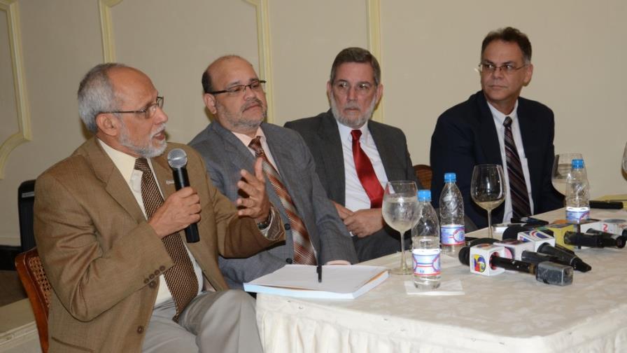 Gobierno espera 200 mil personas iletradas alfabetizándose este mes