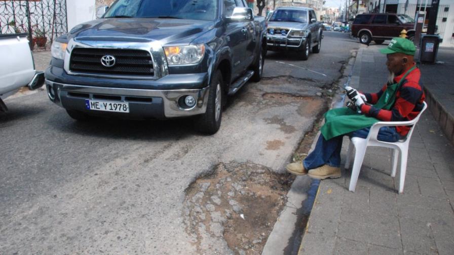Calles de la Ciudad Colonial están muy deterioradas