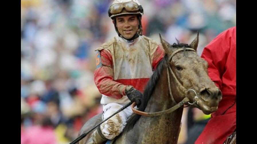 Jinete dominicano Joel Rosario gana el Derby de Kentucky