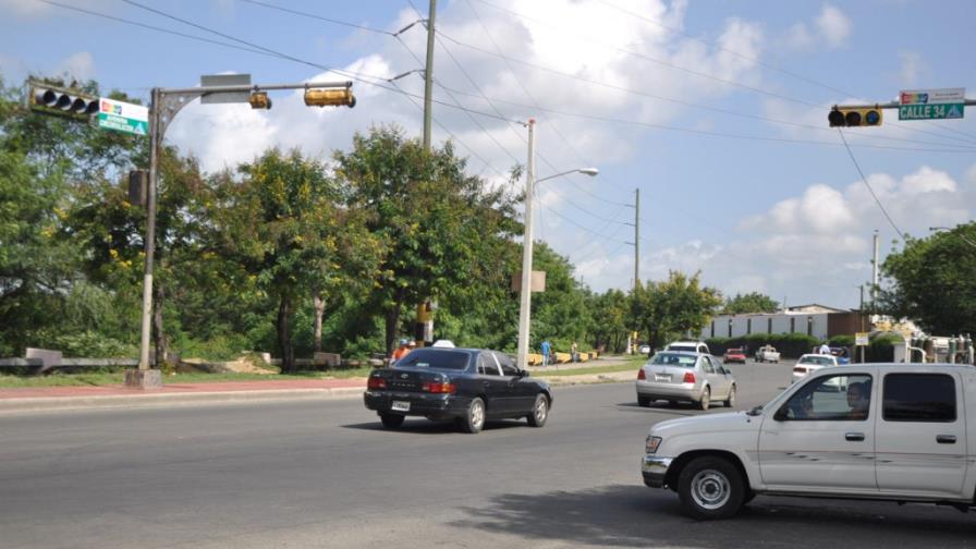 Deterioro semáforos afecta tránsito en Santiago