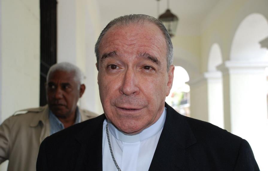 Cardenal pide “investigaciones muy serias” en casos de sacerdotes acusados de pederastia