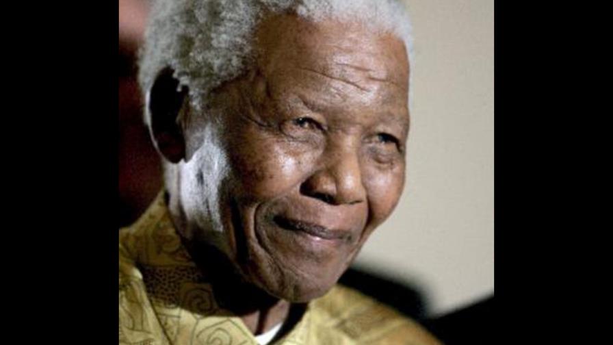 Mandela, recuperado de su operación, vuelve a su rutina