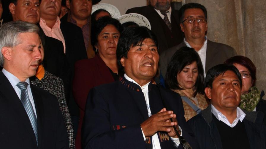 Líderes de AL se solidarizan con Venezuela por muerte de Chávez