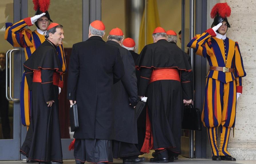 Doce cardenales no pueden ser papables, según víctimas de curas pederastas