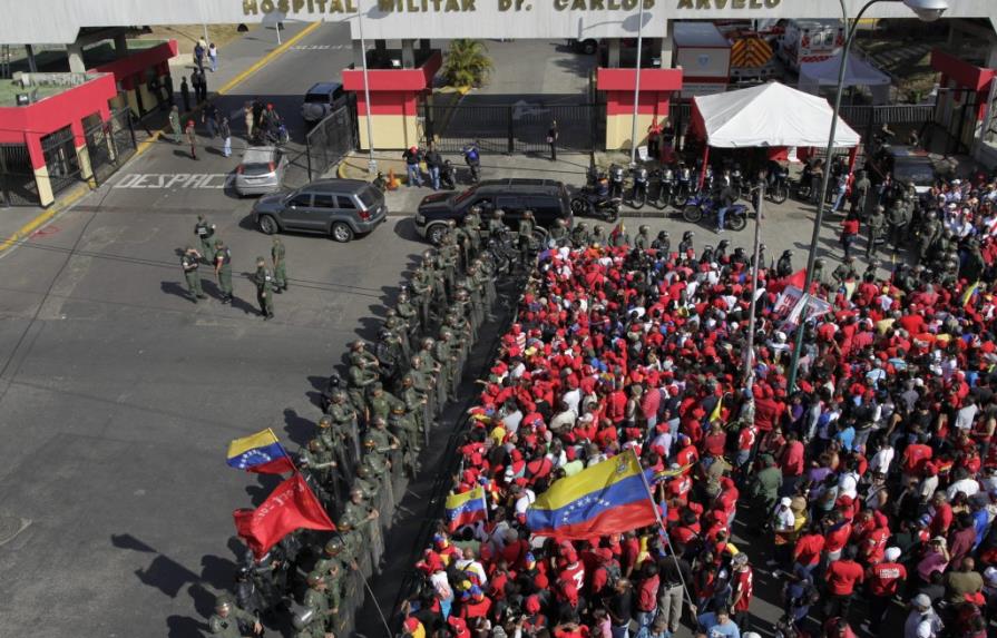 Comienza el traslado del féretro de Chávez a la Academia Militar en Caracas