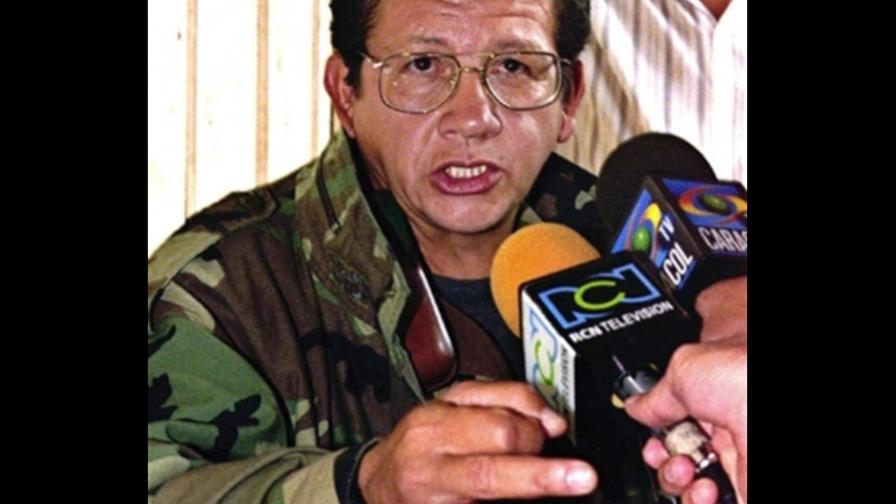 Nuevo negociador de las FARC viaja en un avión privado a Cuba, según medios