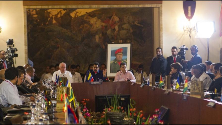Maduro confirma la incorporación plena a Petrocaribe de Honduras y Guatemala