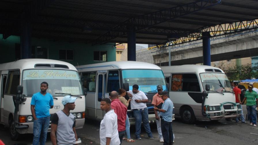 Choferes amenazan con llamar a huelga nacional