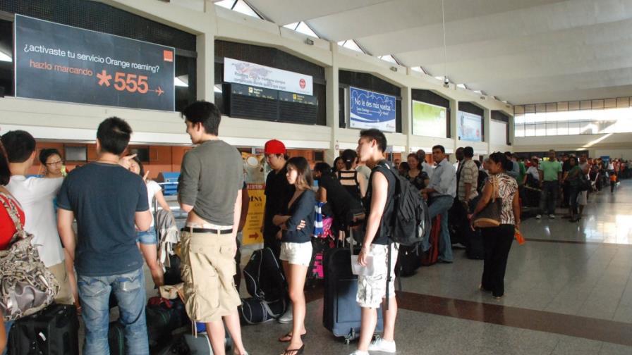 Las líneas aéreas se quejan por los aumentos de tarifas y de las deficiencias en los aeropuertos