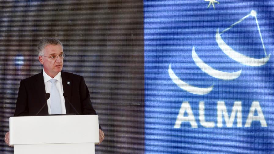 En veinte años descubriremos planetas como la Tierra, afirma director de ESO