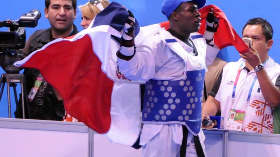 Bathermi, medallista de oro para la República Dominicana, tendría que pelear su nacionalidad