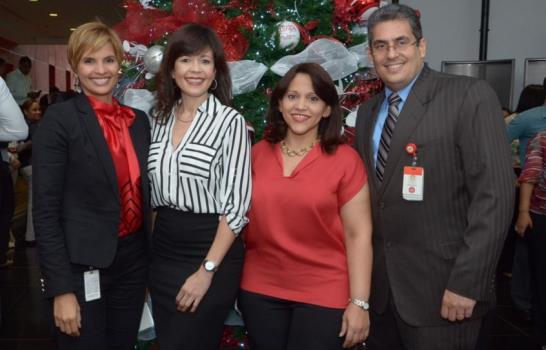 La Navidad 2013 de Claro llega a su edificio corporativo La Navidad 2013 de Claro llega a su edificio corporativo