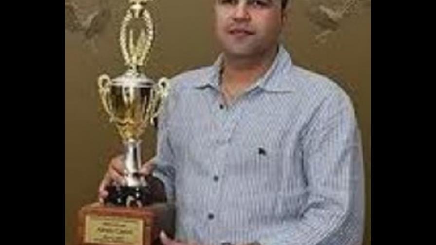 Alexis Castro, Gallero del Año en el Coliseo de Santiago Alexis Castro, Gallero del Año en el Coliseo de Santiago