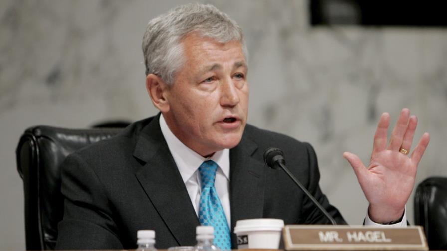 Obama nominará mañana a Chuck Hagel como secretario de Defensa, dice Politico