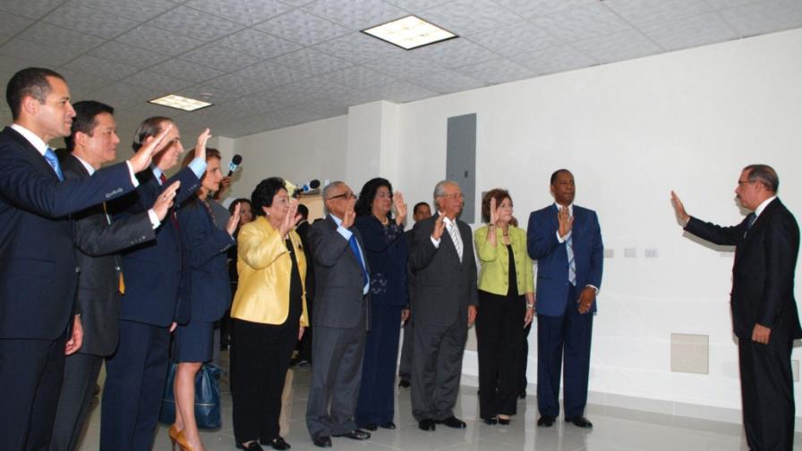 Medina promete apoyo a estudiantes del ITSC; juramenta Directiva