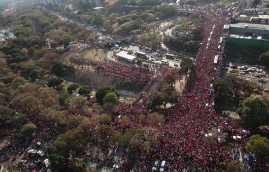 Féretro de Chávez, en capilla ardiente en Academia Militar de Caracas Féretro de Chávez, en capilla ardiente en Academia Militar de Caracas