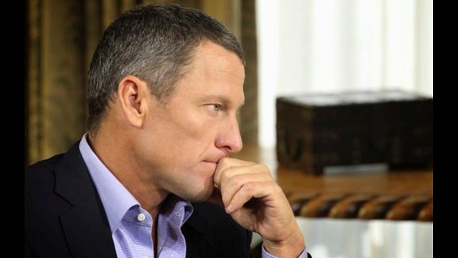 Armstrong solicita a Corte Suprema de Texas retirar demanda en su contra