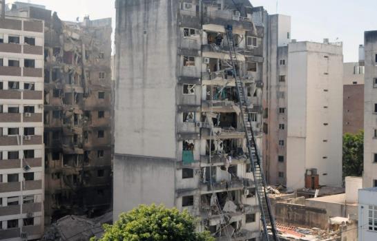 Ascienden a 12 los muertos y 63 heridos en una explosión en Argentina