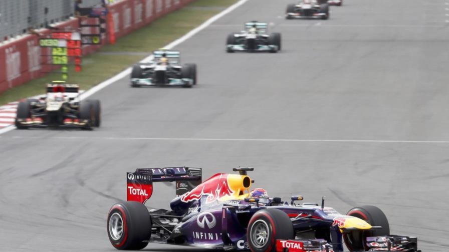 Vettel casi sentencia F1 en Corea