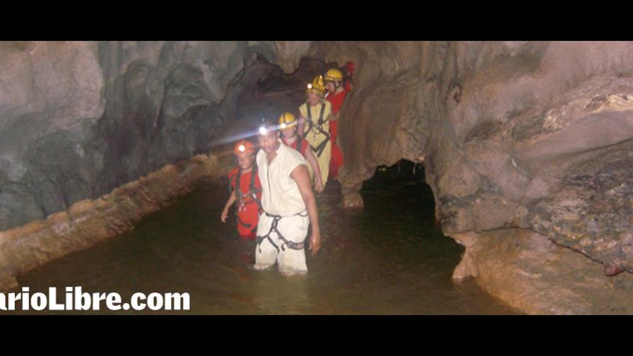 Turismo Libre Cueva Fun Fun y el Pico Duarte Turismo Libre Cueva Fun Fun y el Pico Duarte
