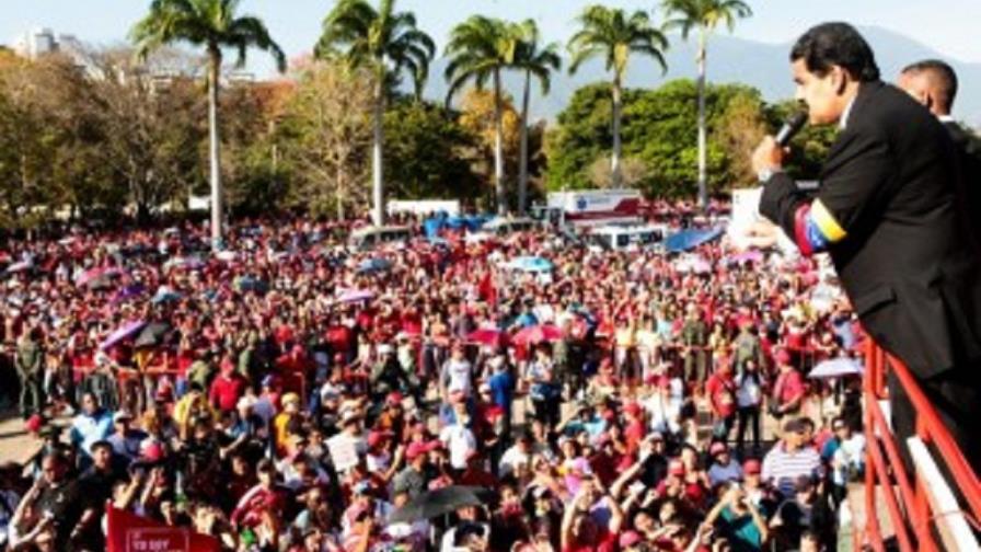 Hugo Chavez to be embalmed and displayed in a museum