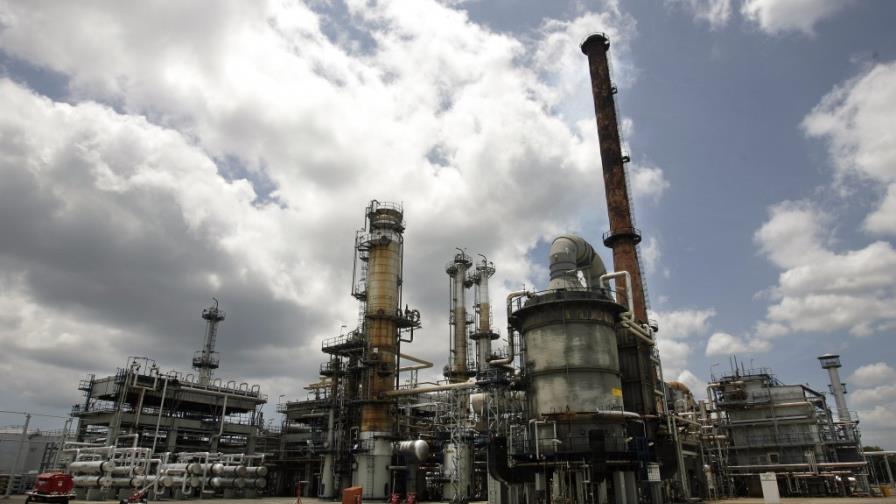 El petróleo de Texas abre con un descenso del 0,54 % hasta 91,07 dólares