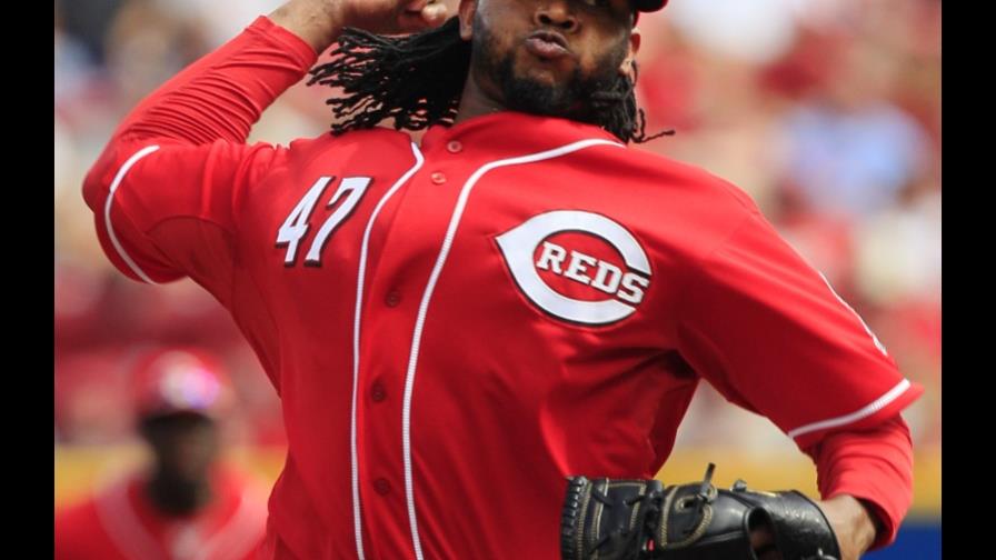 Cueto supera a Strasburg y da el triunfo a los Rojos