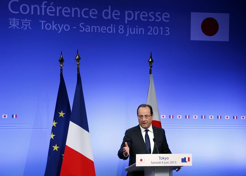 Presidente de Francia dice que crisis en la eurozona ha terminado