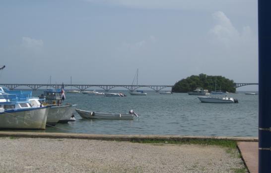 Crónicas Urbanas: Provincia Samaná